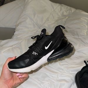 Nike Air Max 270